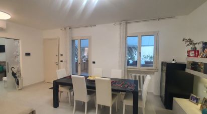 Villa a schiera 8 locali di 183 m² in Chiavari (16043)