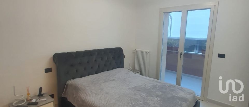 Villa a schiera 8 locali di 183 m² in Chiavari (16043)