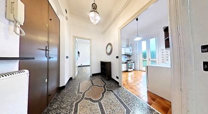 Three-room apartment of 97 m² in Genova (16137)