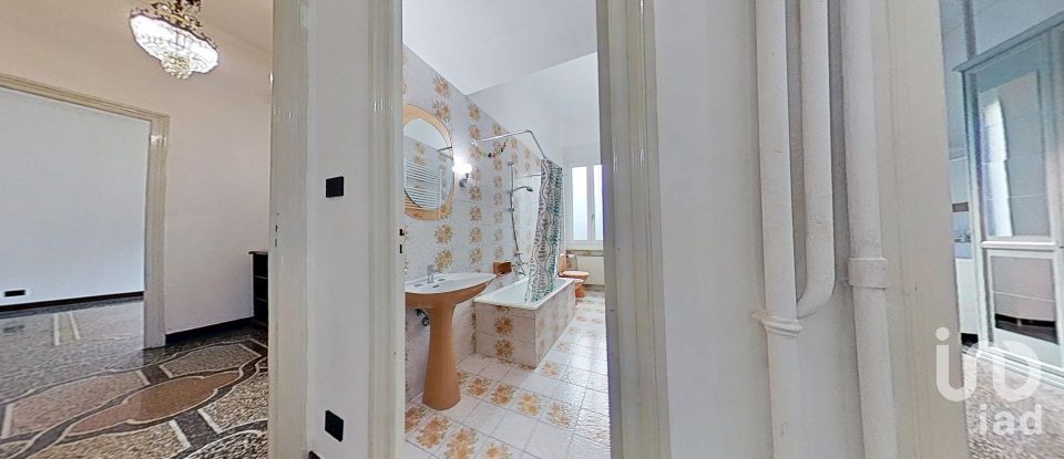 Trilocale di 97 m² a Genova (16137)