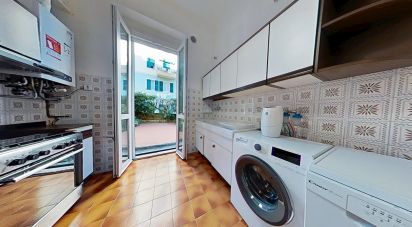 Trilocale di 97 m² a Genova (16137)