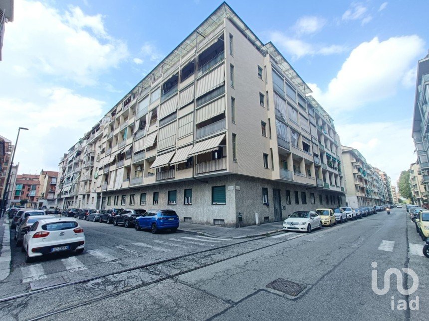 Apartment 7 rooms of 108 m² in Torino (10154)