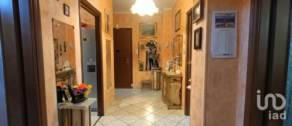 Apartment 7 rooms of 108 m² in Torino (10154)