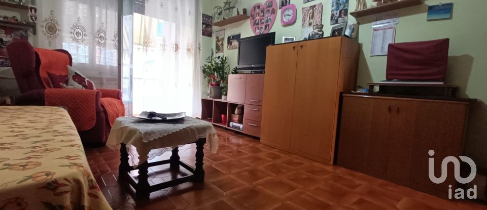 Apartment 7 rooms of 108 m² in Torino (10154)