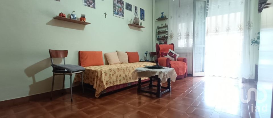 Apartment 7 rooms of 108 m² in Torino (10154)