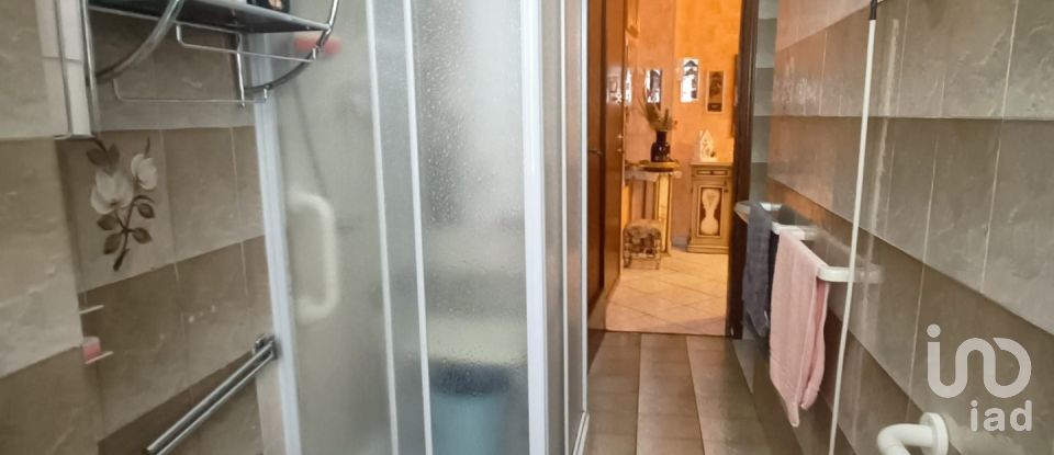 Apartment 7 rooms of 108 m² in Torino (10154)