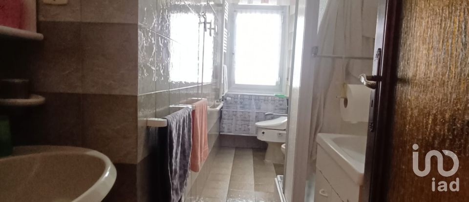 Apartment 7 rooms of 108 m² in Torino (10154)