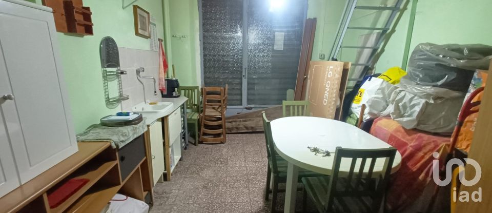 Apartment 7 rooms of 108 m² in Torino (10154)