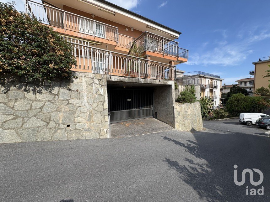 Posto auto di 15 m² in Ceriale (17023)