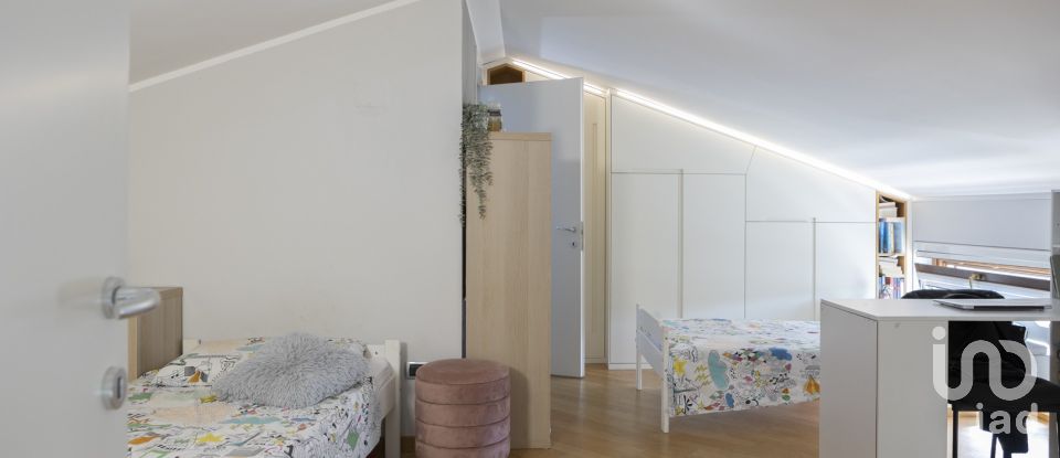 Four-room apartment of 127 m² in Osimo (60027)