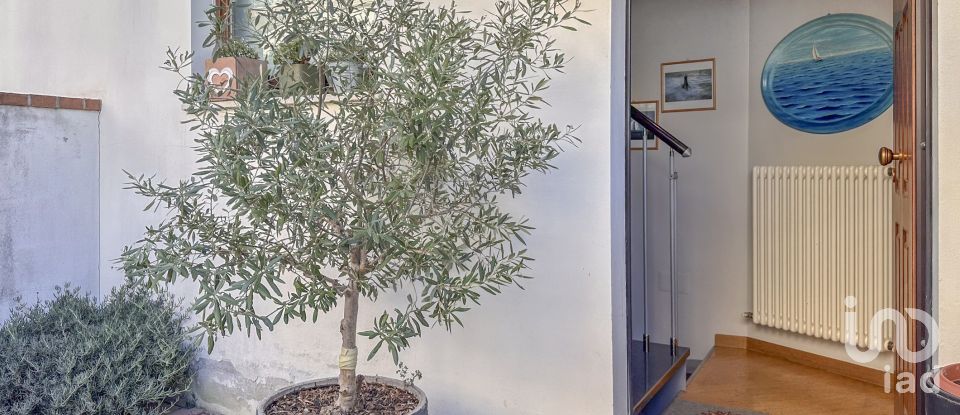 Four-room apartment of 127 m² in Osimo (60027)