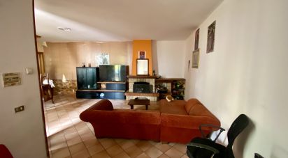 Traditional house 8 rooms of 179 m² in Poggio Rusco (46025)
