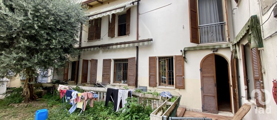 Villa a schiera 8 locali di 179 m² in Poggio Rusco (46025)