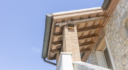 Casa indipendente 18 locali di 600 m² in Ancona (60129)