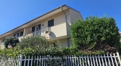 Villa a schiera 7 locali di 138 m² in Spotorno (17028)