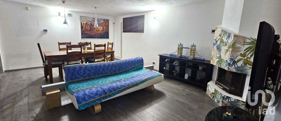 Villa a schiera 7 locali di 138 m² in Spotorno (17028)