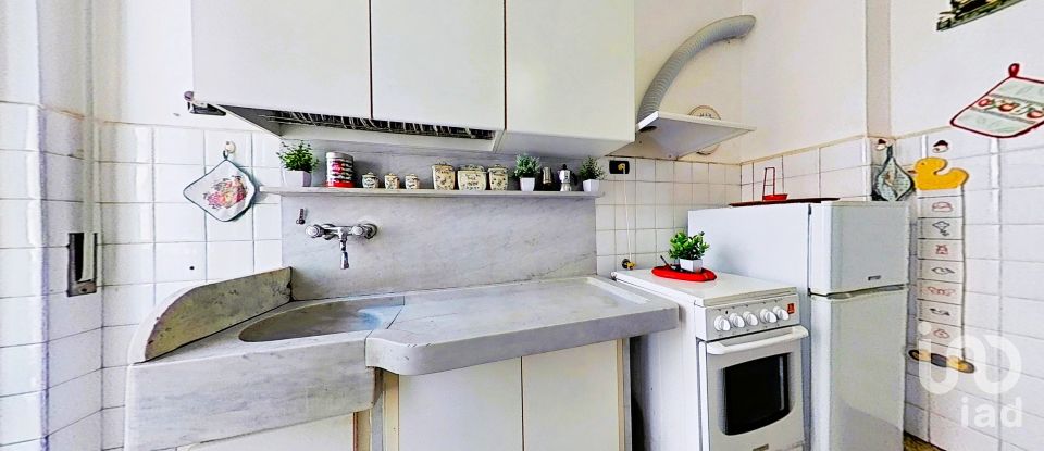 Apartment 6 rooms of 87 m² in Genova (16134)