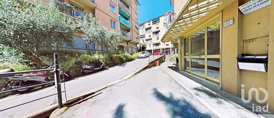 Apartment 6 rooms of 87 m² in Genova (16134)
