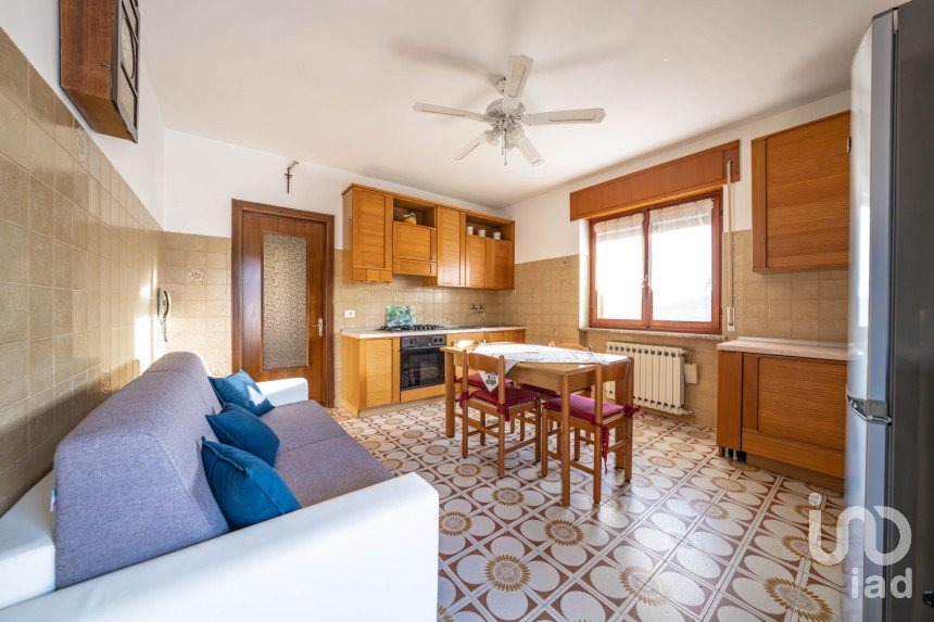 Three-room apartment of 54 m² in Grezzana (37023)