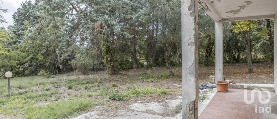 Casa indipendente / Villa 9 locali di 200 m² in Filottrano (60024)