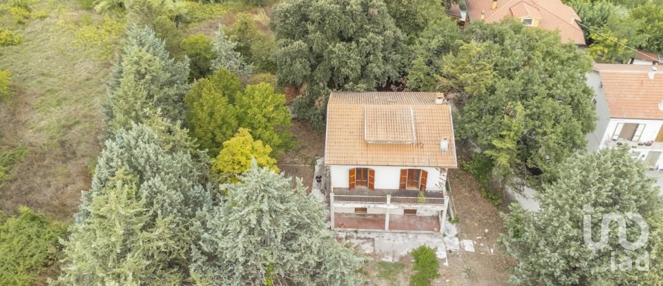 Casa indipendente / Villa 9 locali di 200 m² in Filottrano (60024)