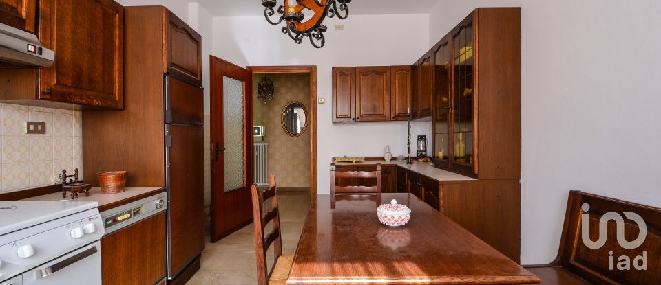 Quadrilocale di 90 m² a Cengio (17056)