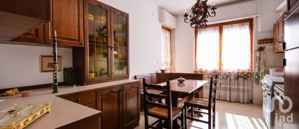 Quadrilocale di 90 m² a Cengio (17056)