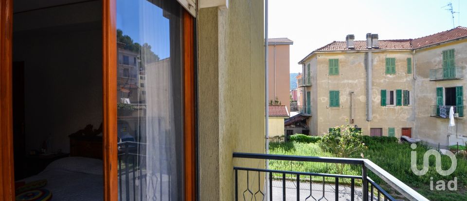 Quadrilocale di 90 m² a Cengio (17056)