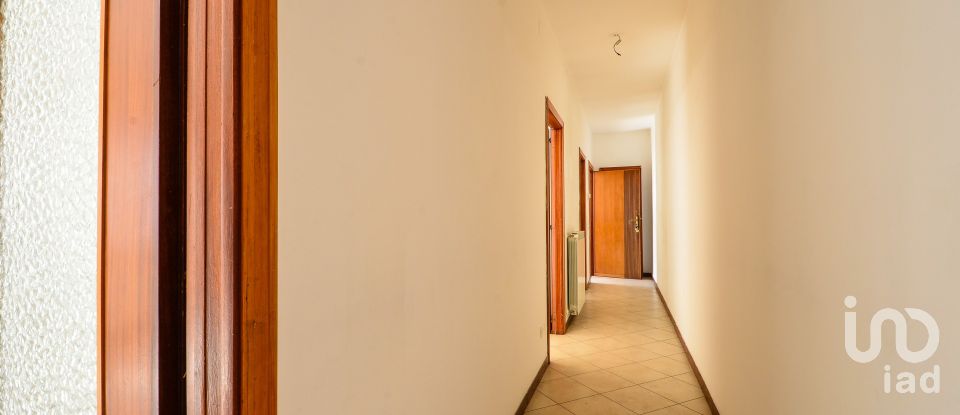 House 7 rooms of 140 m² in Millesimo (17017)