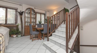 Villa a schiera 7 locali di 165 m² in Leinì (10040)