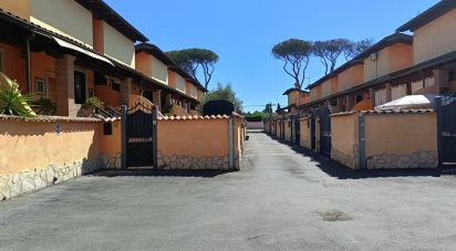 Villa a schiera 2 locali di 66 m² in Roma (00124)