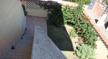 Villa a schiera 2 locali di 66 m² in Roma (00124)