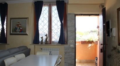 Villa a schiera 2 locali di 66 m² in Roma (00124)