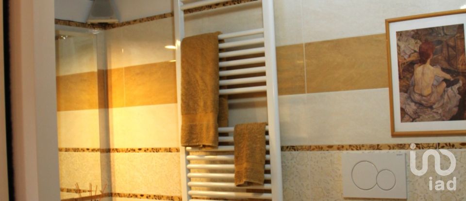 Traditional house 2 rooms of 66 m² in Roma (00124)