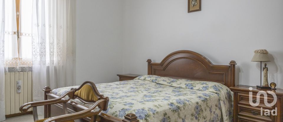 Appartamento 9 locali di 250 m² a Filottrano (60024)