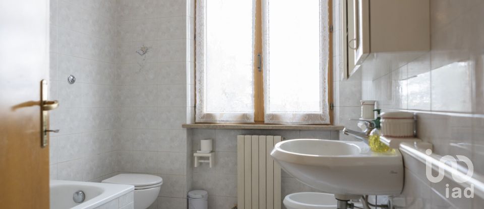 Appartamento 9 locali di 250 m² a Filottrano (60024)