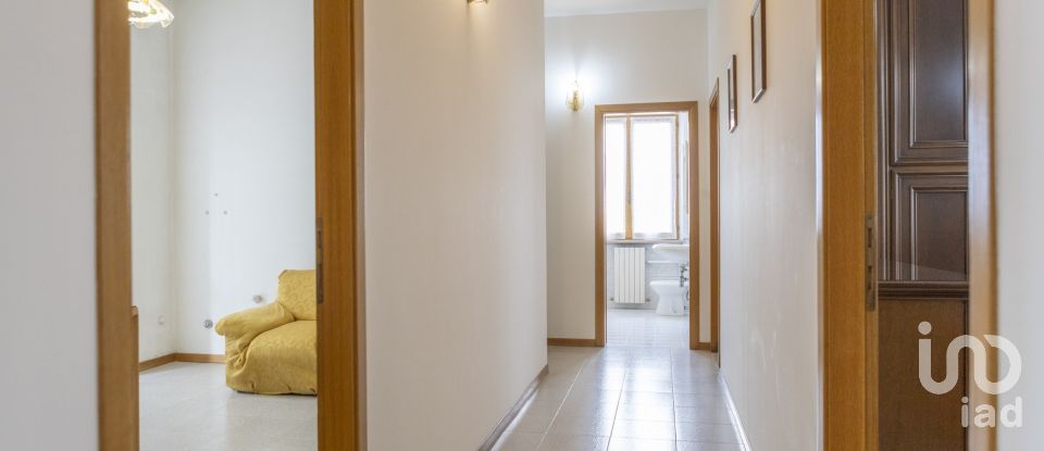 Appartamento 9 locali di 250 m² a Filottrano (60024)