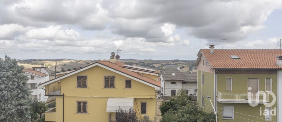 Appartamento 9 locali di 250 m² a Filottrano (60024)