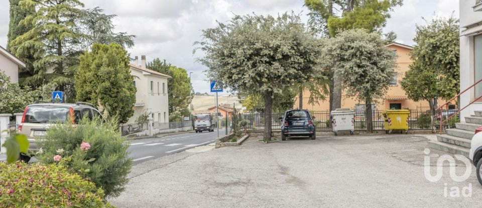 Appartamento 9 locali di 250 m² a Filottrano (60024)