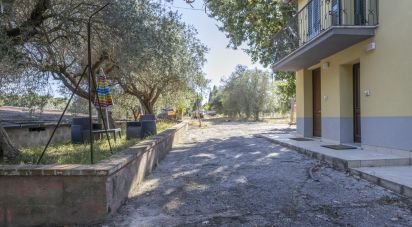 Casa indipendente 9 locali di 200 m² in Appignano (62010)
