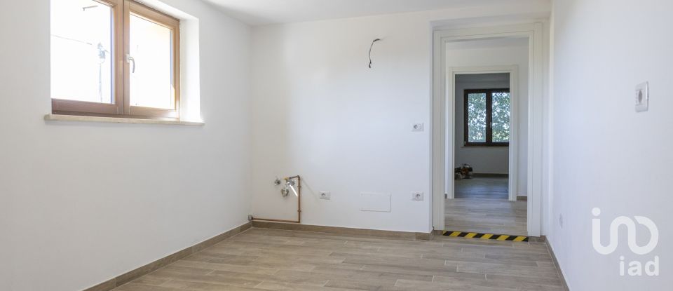 Casa indipendente 9 locali di 200 m² in Appignano (62010)
