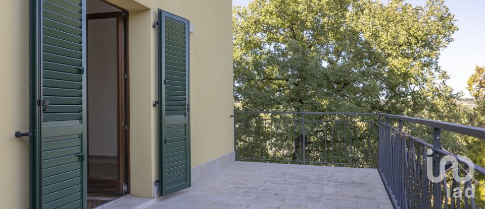 Casa indipendente 9 locali di 200 m² in Appignano (62010)