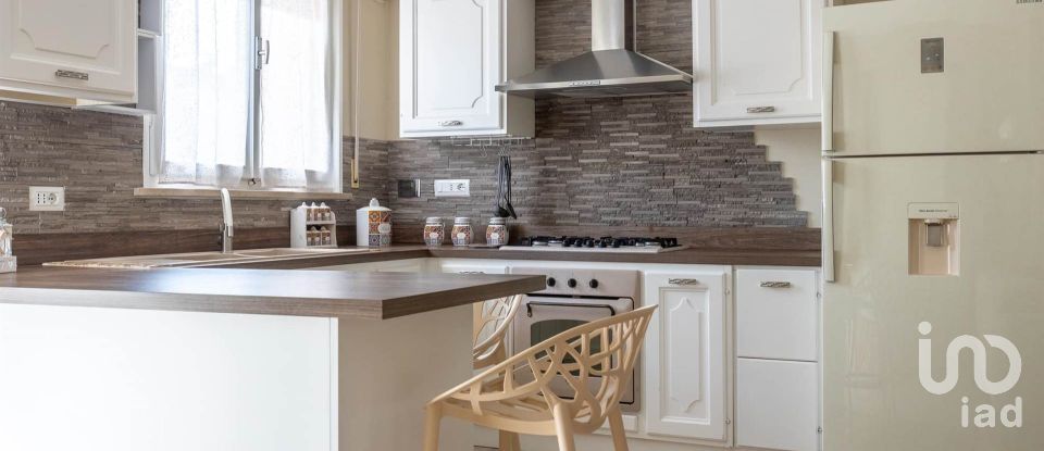 Appartamento 5 locali di 96 m² a Ponsacco (56038)