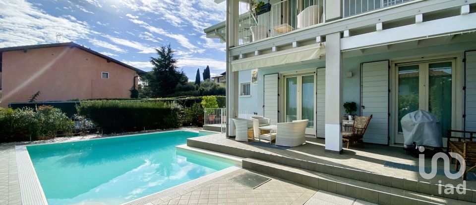 Casale 8 locali di 260 m² in Polpenazze del Garda (25080)