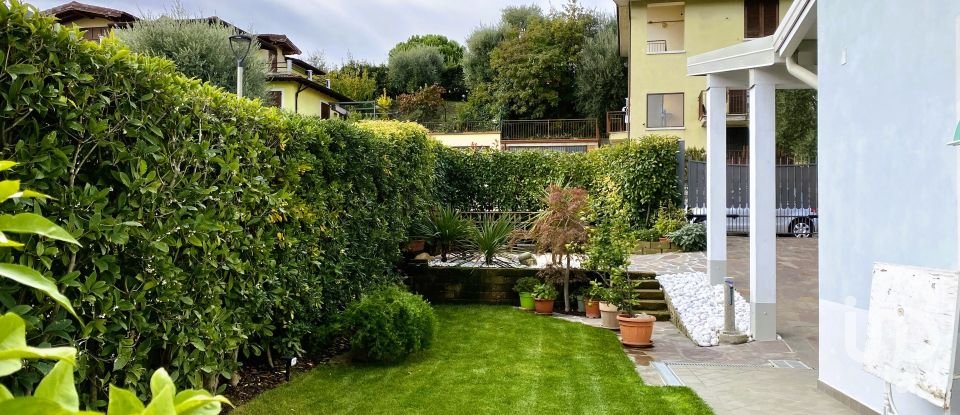 Casale 8 locali di 260 m² in Polpenazze del Garda (25080)
