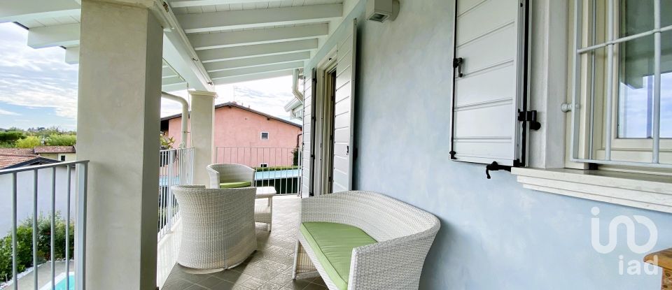 Casale 8 locali di 260 m² in Polpenazze del Garda (25080)