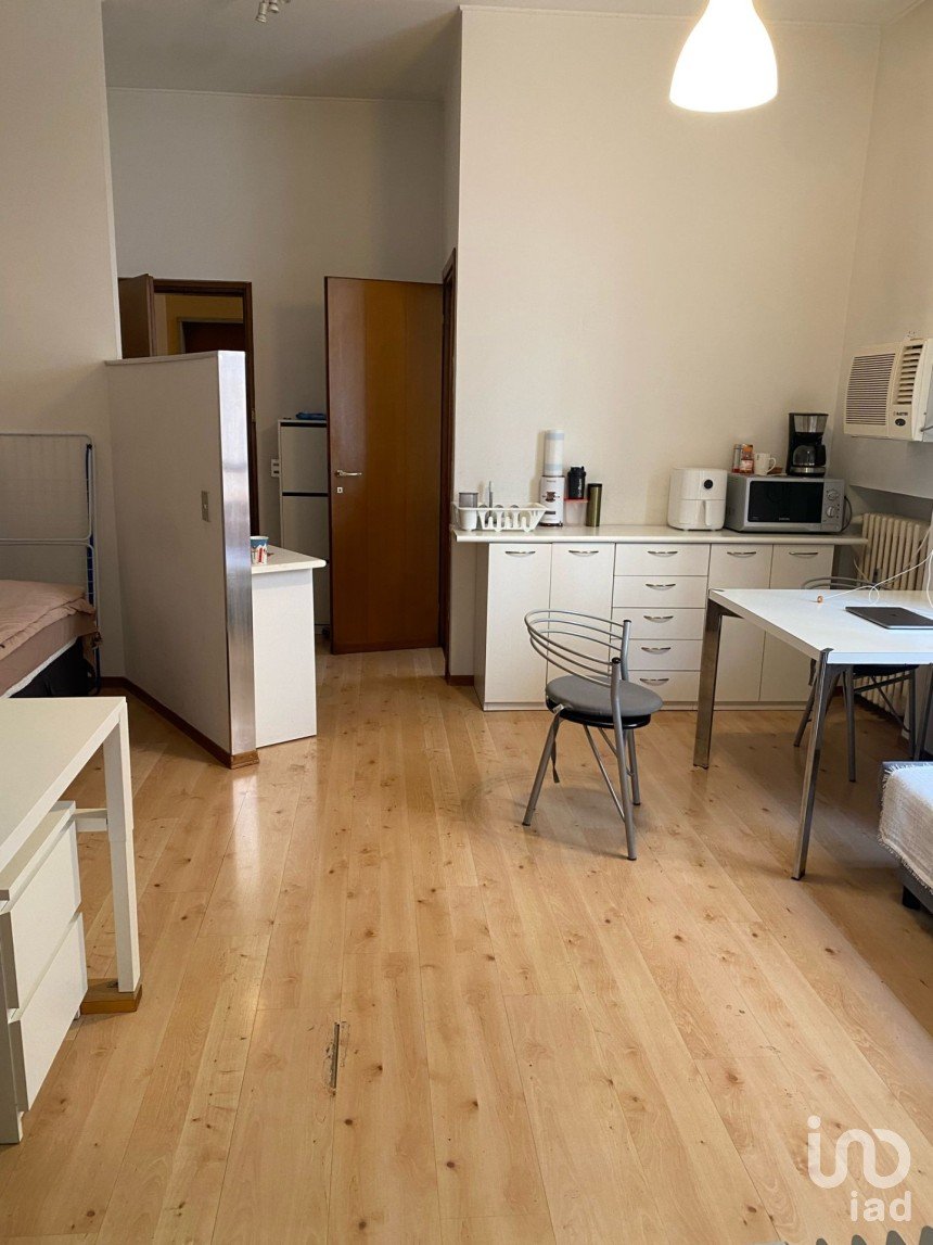 Bilocale di 30 m² a Milano (20136)