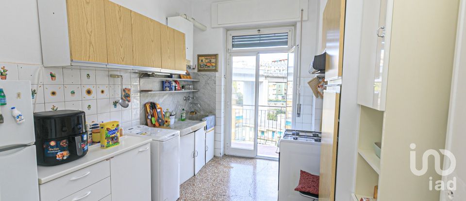 Three-room apartment of 56 m² in Genova (16144)