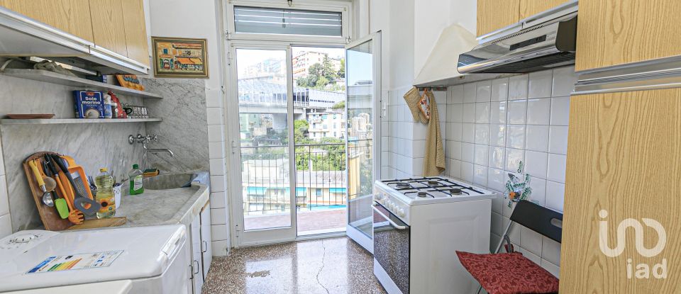 Three-room apartment of 56 m² in Genova (16144)