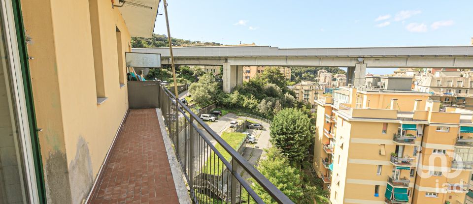 Three-room apartment of 56 m² in Genova (16144)